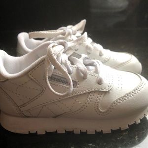 **SALE**Toddler Reebok classics.